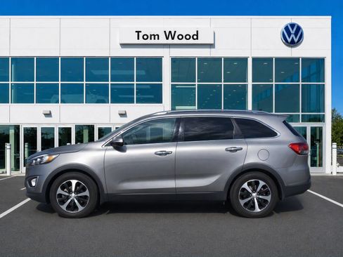 Used 2016 Kia Sorento EX w/ EX Touring Package FWD image 6