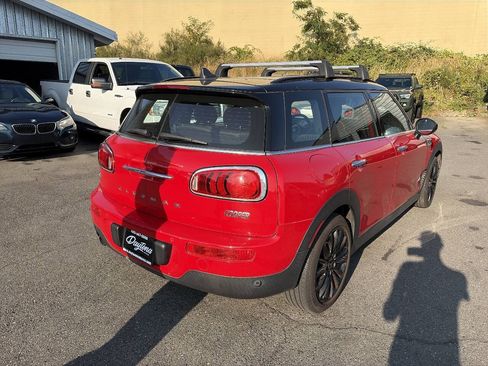 Used 2019 MINI Cooper Clubman ALL4 w/ Premium Package AWD/4WD image 3