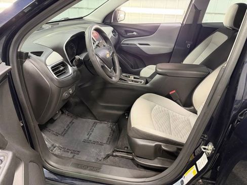 Used 2020 Chevrolet Equinox LS FWD image 11