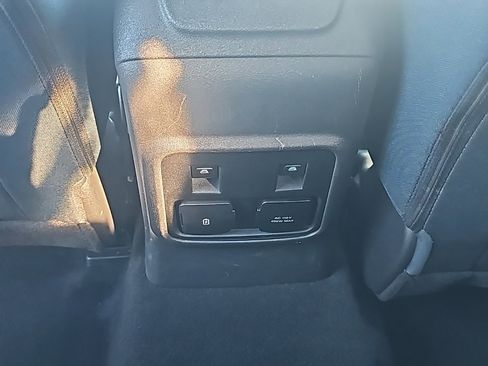 Used 2022 Ford Bronco Outer Banks w/ Sasquatch Package image 9