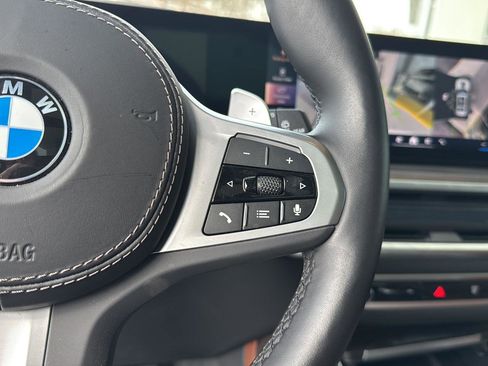 Used 2024 BMW X7 xDrive40i image 19