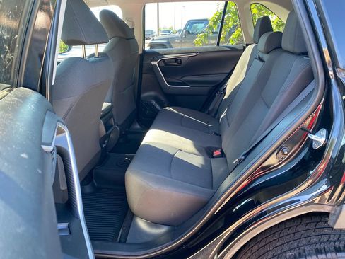 Used 2020 Toyota RAV4 LE w/ All Weather Liner Package FWD image 17