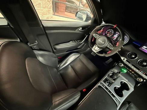 Used 2022 Kia Stinger GT1 image 46