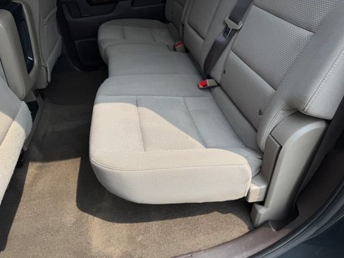 Used 2018 Chevrolet Silverado 1500 LT w/ LT Fleet Convenience Package AWD/4WD image 15
