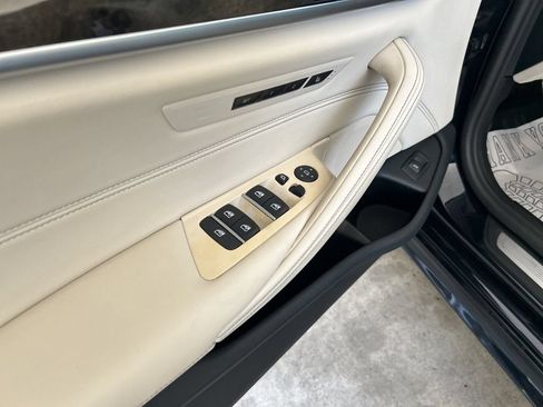 Used 2023 BMW 540i w/ M Sport Package RWD image 36