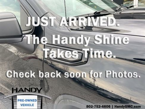 Used 2024 GMC Sierra 1500 Elevation image 9