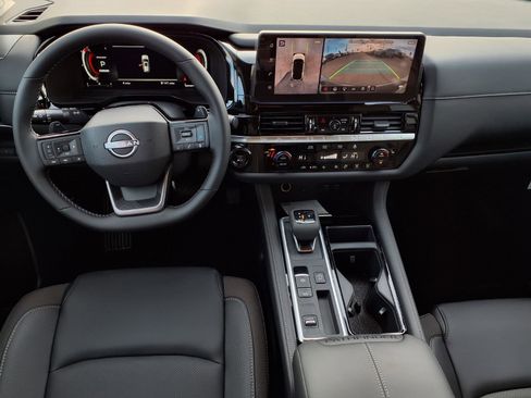 New 2026 Nissan Pathfinder SL w/ SL Premium Package image 10