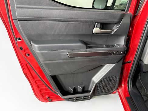 Used 2025 Toyota Tacoma TRD Off-Road image 26