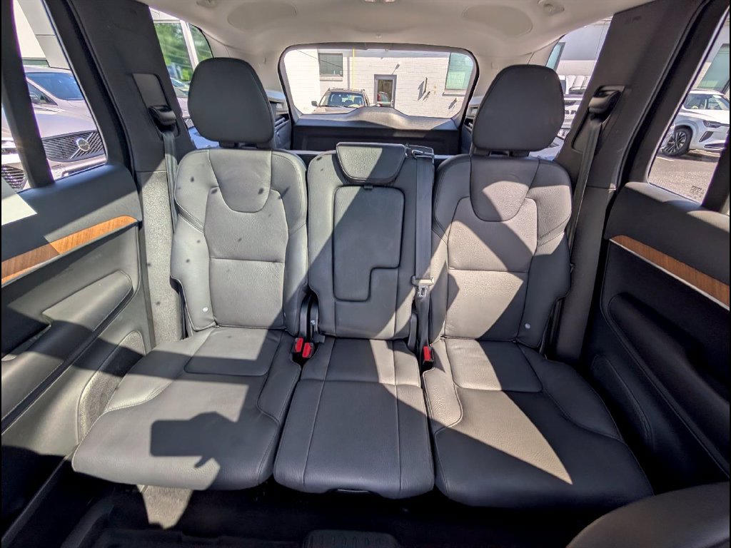 Certified 2024 Volvo XC90 B6 Plus w/ Protection Package AWD/4WD image 17