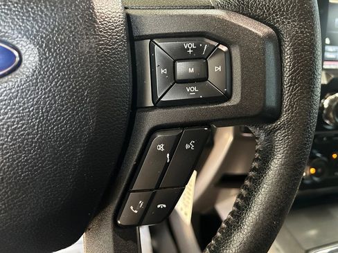 Used 2015 Ford F150 XLT w/ Equipment Group 302A Luxury AWD/4WD image 23