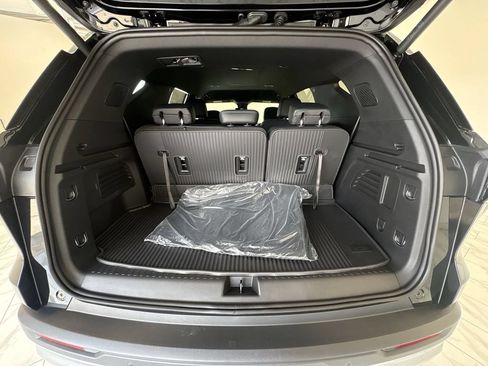 New 2026 Chevrolet Traverse LT w/ Driver Confidence Package FWD image 27