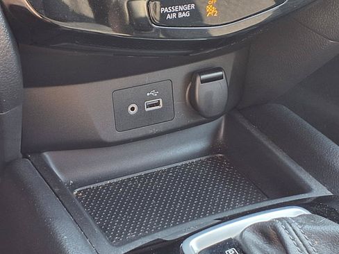Used 2018 Nissan Rogue S FWD image 10