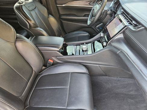 Used 2021 Jeep Grand Cherokee L Overland w/ Luxury Tech Group IV image 14