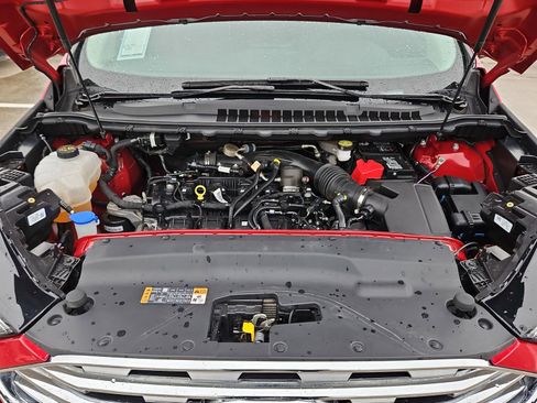 Used 2023 Ford Edge Titanium image 10