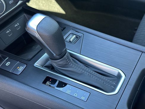 New 2026 Nissan Kicks S image 31