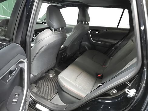 Used 2022 Toyota RAV4 SE w/ Weather & Moonroof Package AWD/4WD image 31