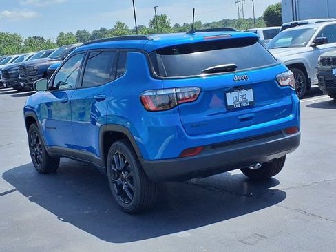 New 2026 Jeep Compass Latitude AWD/4WD image 4