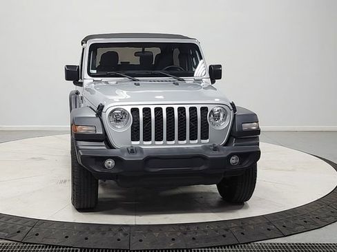 Used 2024 Jeep Wrangler Sport AWD/4WD image 2