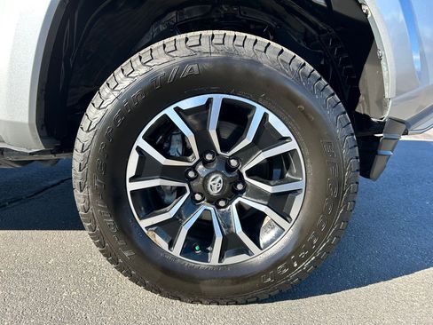 Certified 2023 Toyota Tacoma TRD Sport w/ TRD Premium Sport Package image 31