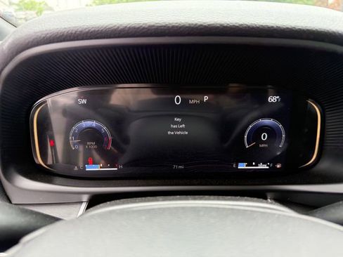 New 2025 Jeep Wagoneer Base w/ Premium Group I image 29