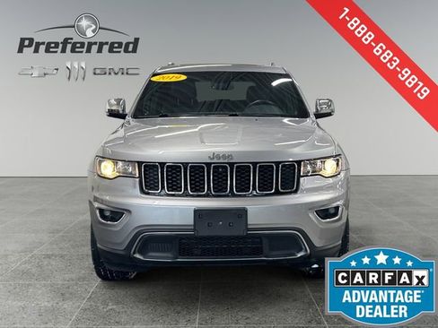 Used 2019 Jeep Grand Cherokee Limited image 12