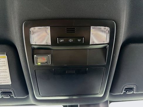 Used 2020 Toyota Tacoma TRD Sport w/ Technology Package image 17