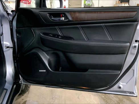 Used 2019 Subaru Outback 2.5i Limited image 23