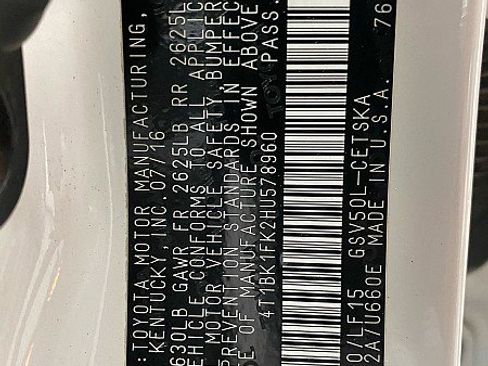 Used 2017 Toyota Camry XSE w/ Advanced Technology Package image 27