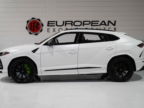 Used 2021 Lamborghini Urus AWD/4WD image 6