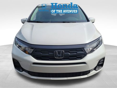 Certified 2026 Honda Odyssey EX-L image 2