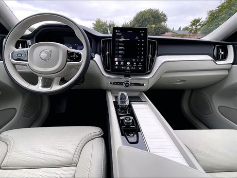 New 2026 Volvo XC60 T8 Ultra w/ Protection Package Premier AWD/4WD image 7
