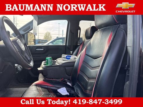 Used 2020 GMC Sierra 2500 4x4 Crew Cab w/ Convenience Package image 12