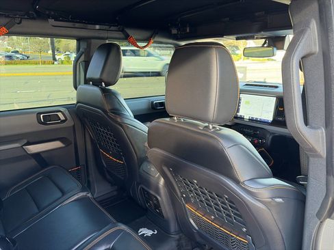 Used 2021 Ford Bronco Badlands image 25