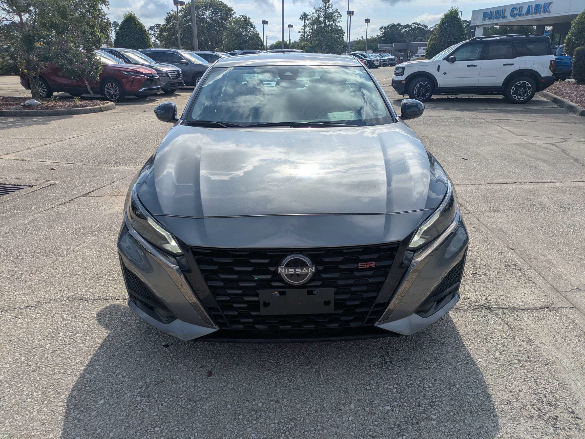 Used 2024 Nissan Altima 2.5 SR FWD image 9