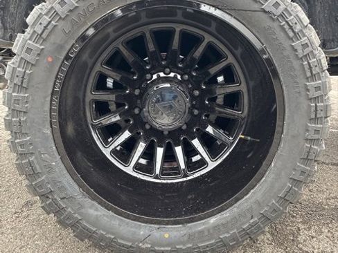 Used 2026 Ford F450 Platinum w/ FX4 Off-Road Package image 27