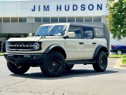New 2026 Ford Bronco Outer Banks w/ Sasquatch Package