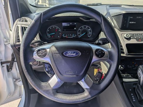 Used 2022 Ford Transit Connect XL FWD image 18