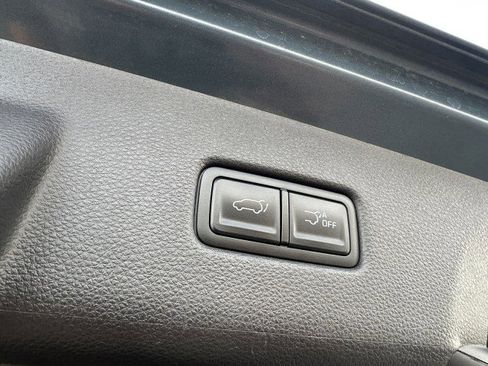 Used 2024 Kia Carnival SX image 20