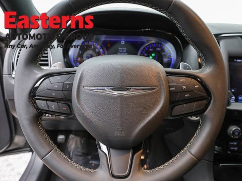 Used 2023 Chrysler 300 S RWD image 10