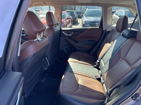 Used 2023 Subaru Forester Touring image 12