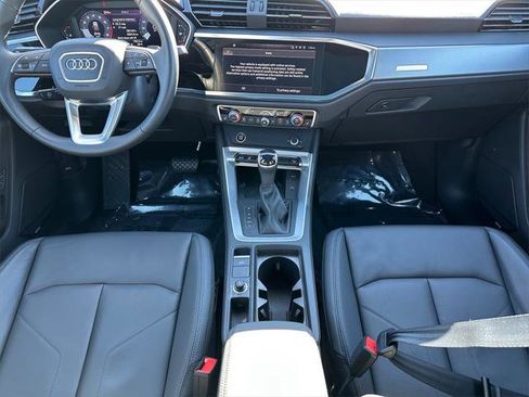 Certified 2025 Audi Q3 2.0T Premium Plus w/ Premium Plus Package image 10