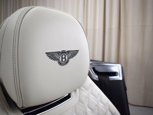 Certified 2026 Bentley Continental GTC AWD/4WD image 38