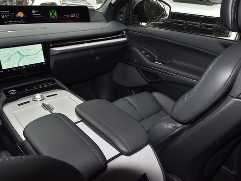 New 2026 Lincoln Navigator Reserve w/ Jet Appearance Package image 25