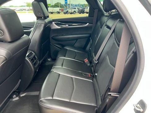Used 2024 Cadillac XT5 Premium Luxury w/ LPO, Floor Liner Package AWD/4WD image 15