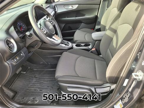 Used 2022 Kia Forte LXS w/ LXS Technology Package image 9