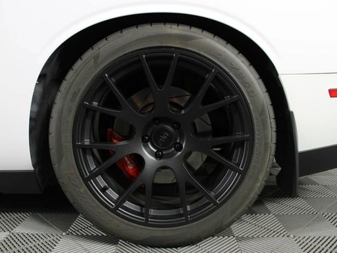 Used 2017 Dodge Challenger SRT Hellcat image 39