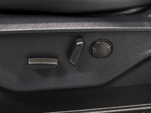 Certified 2022 Ford F150 XLT w/ Equipment Group 302A High image 23