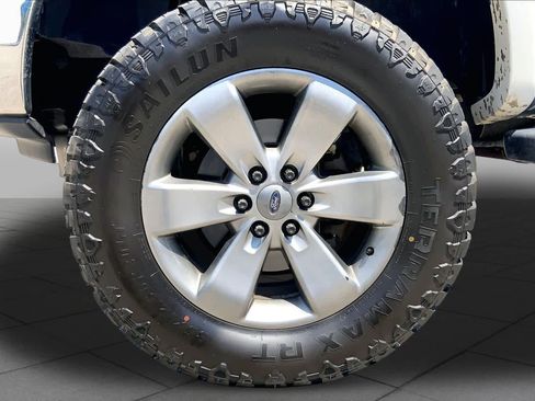 Used 2011 Ford F150 Lariat AWD/4WD image 10