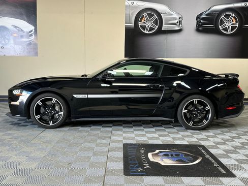 Used 2019 Ford Mustang GT Premium w/ Equipment Group 401A RWD image 7