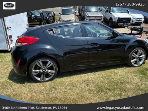 Used 2012 Hyundai Veloster w/ Style Pkg FWD image 5
